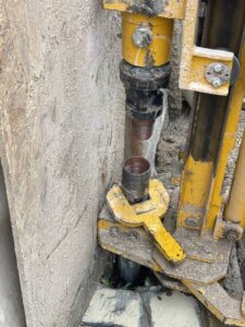 Mise en place de pieux pour fondations profondes suite RGA-Retrait Gonflement des Argiles COUERON 44000